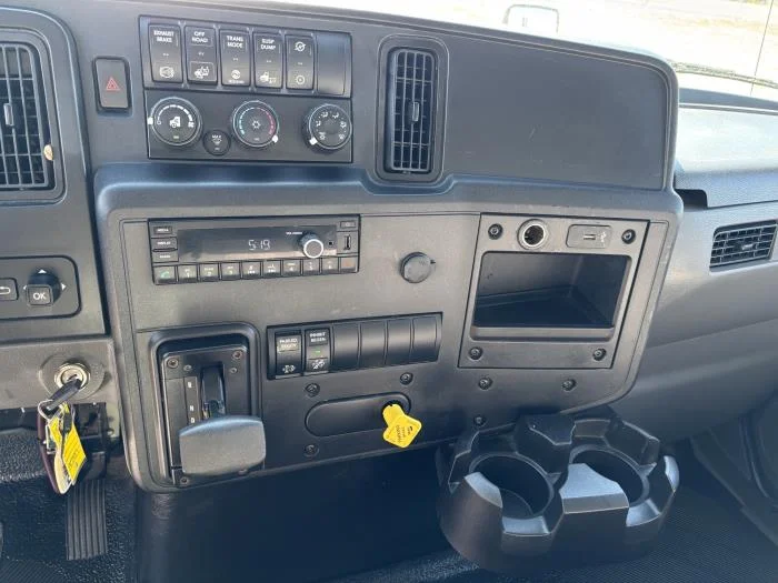 2022 International MV - image 21