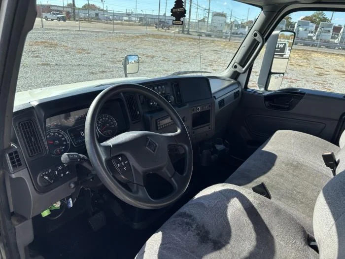 2022 International MV - image 18