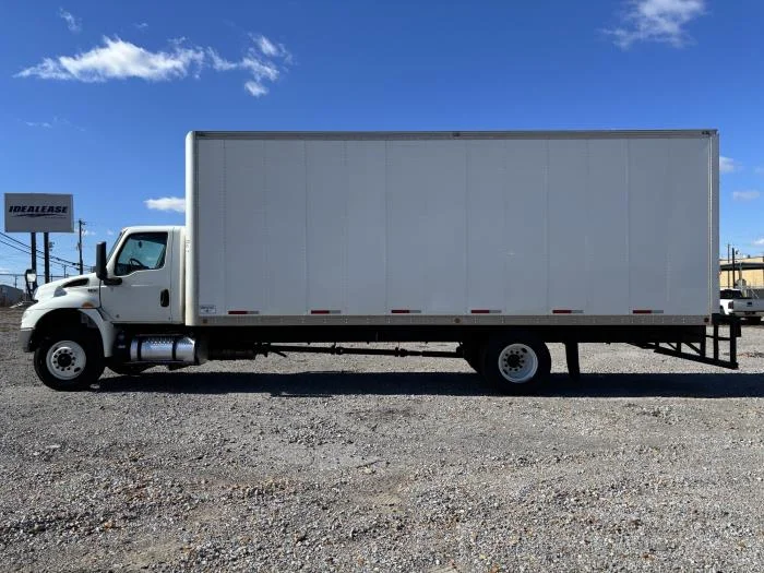 2022 International MV - image 4