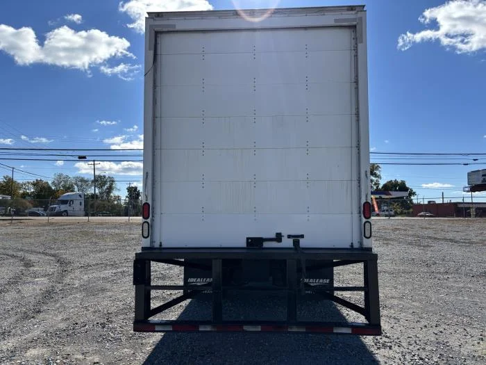 2022 International MV - image 6