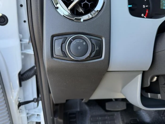 2027 Ford F-750 — photo 20