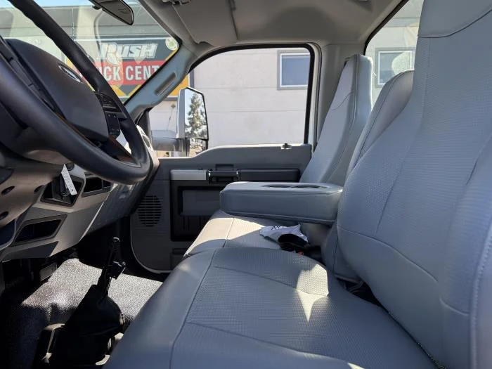 2027 Ford F-750 — photo 13