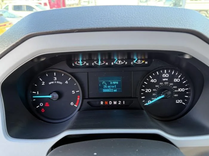 2027 Ford F-750 — photo 16