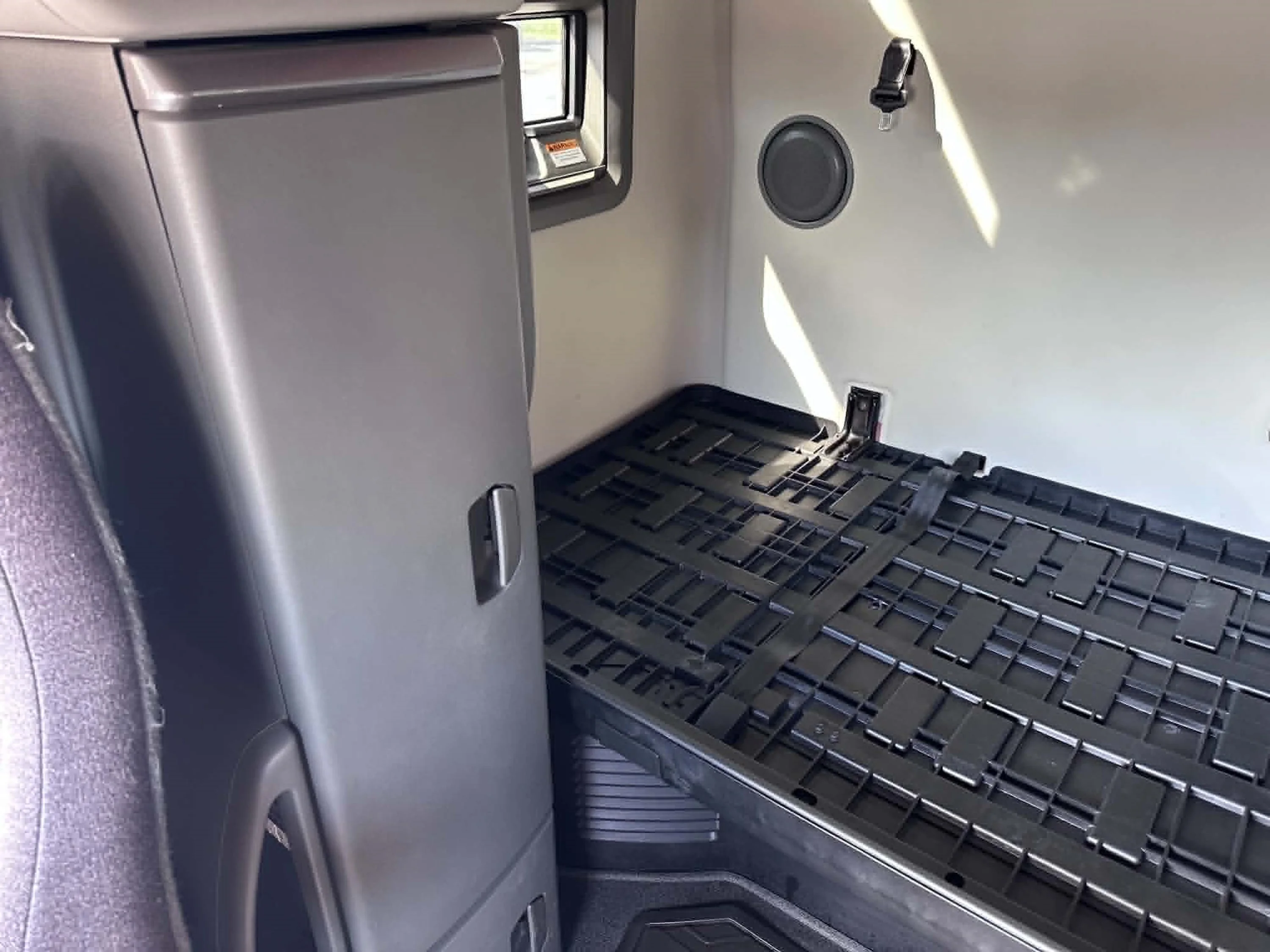 2021 Volvo VNL 760 in Clarksville, TN — photo 17