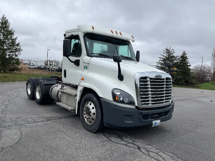 2016 Freightliner Cascadia in Rochester, NY