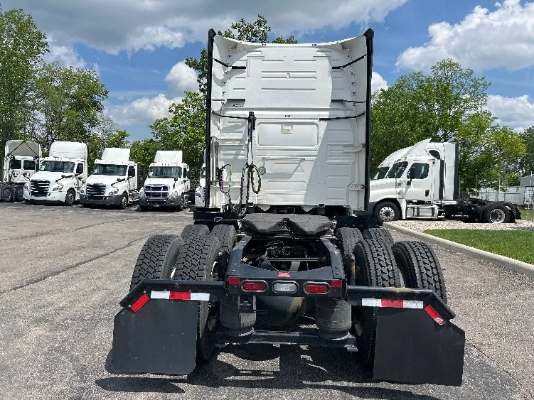 2023 Volvo VNL 760 in Augusta, GA — photo 6