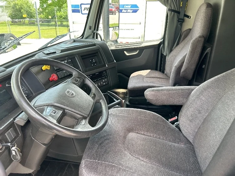 2023 Volvo VNL 760 in Augusta, GA — photo 10
