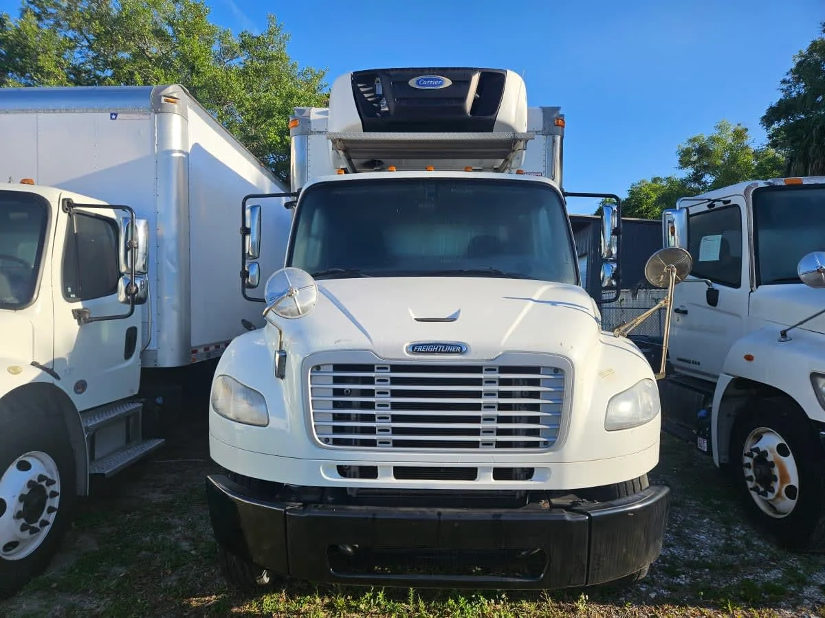 2019 Freightliner M2 106 in Orlando, FL — photo 2