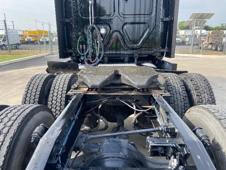 2022 Freightliner in San Antonio, TX — photo 6