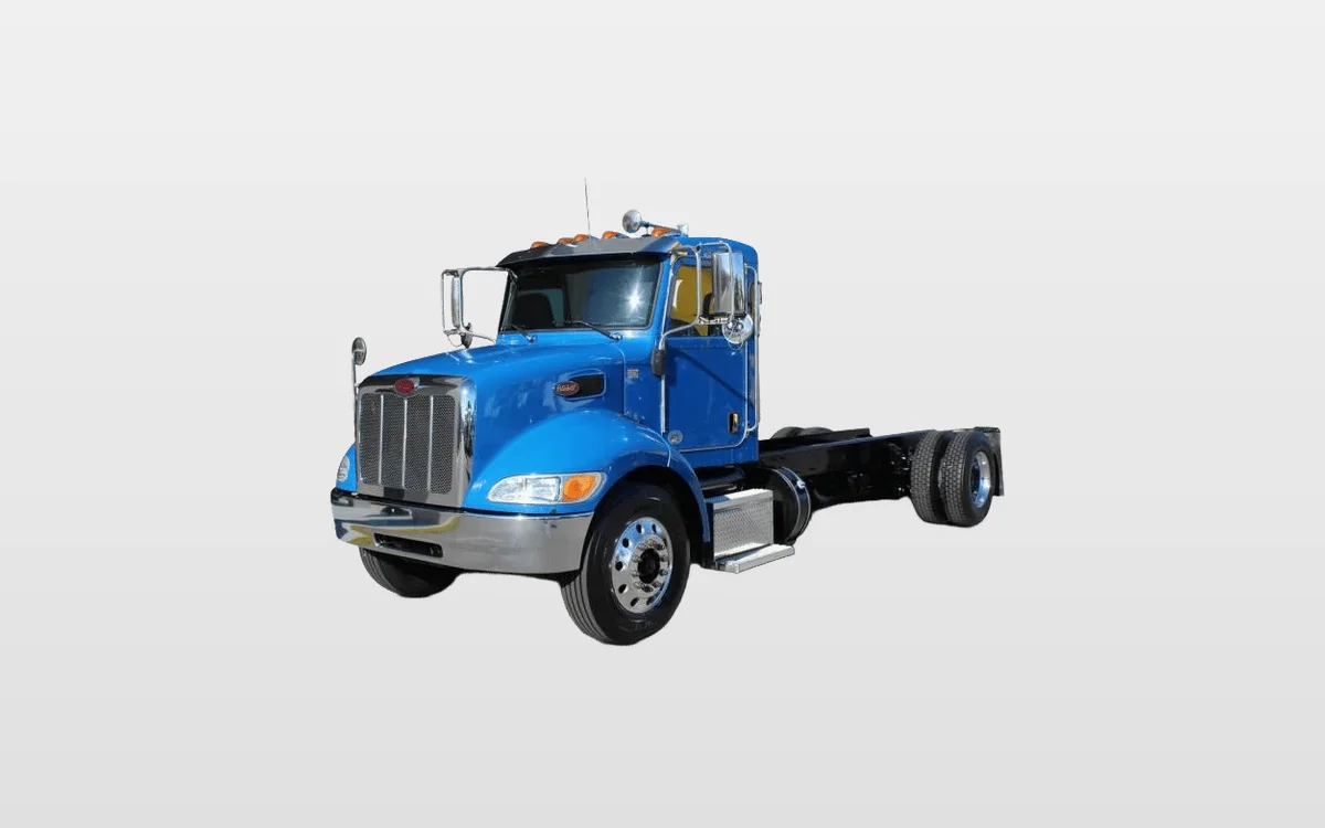2021 Peterbilt 337 - image 1