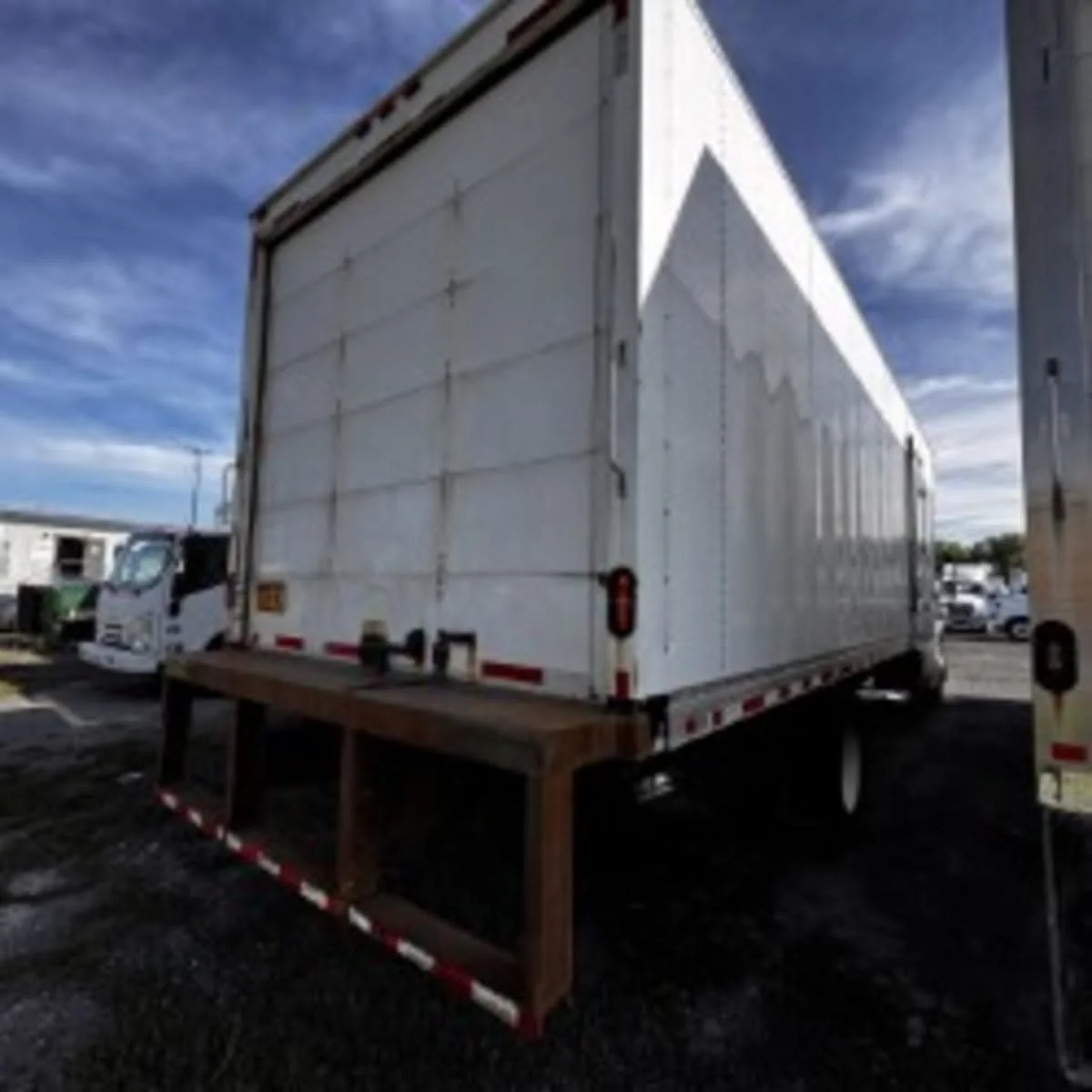 2019 Freightliner M2 106 - image 6