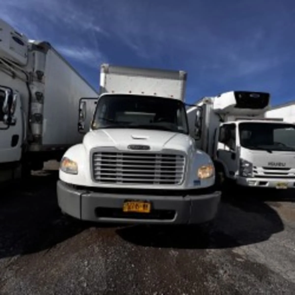 2019 Freightliner M2 106 - image 2