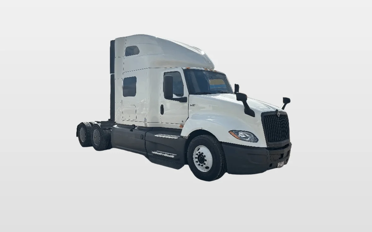 2023 International LT - image 1