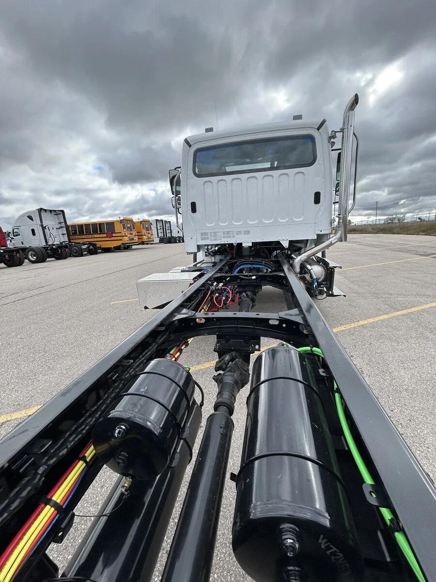 2026 Freightliner M2 106 - image 9