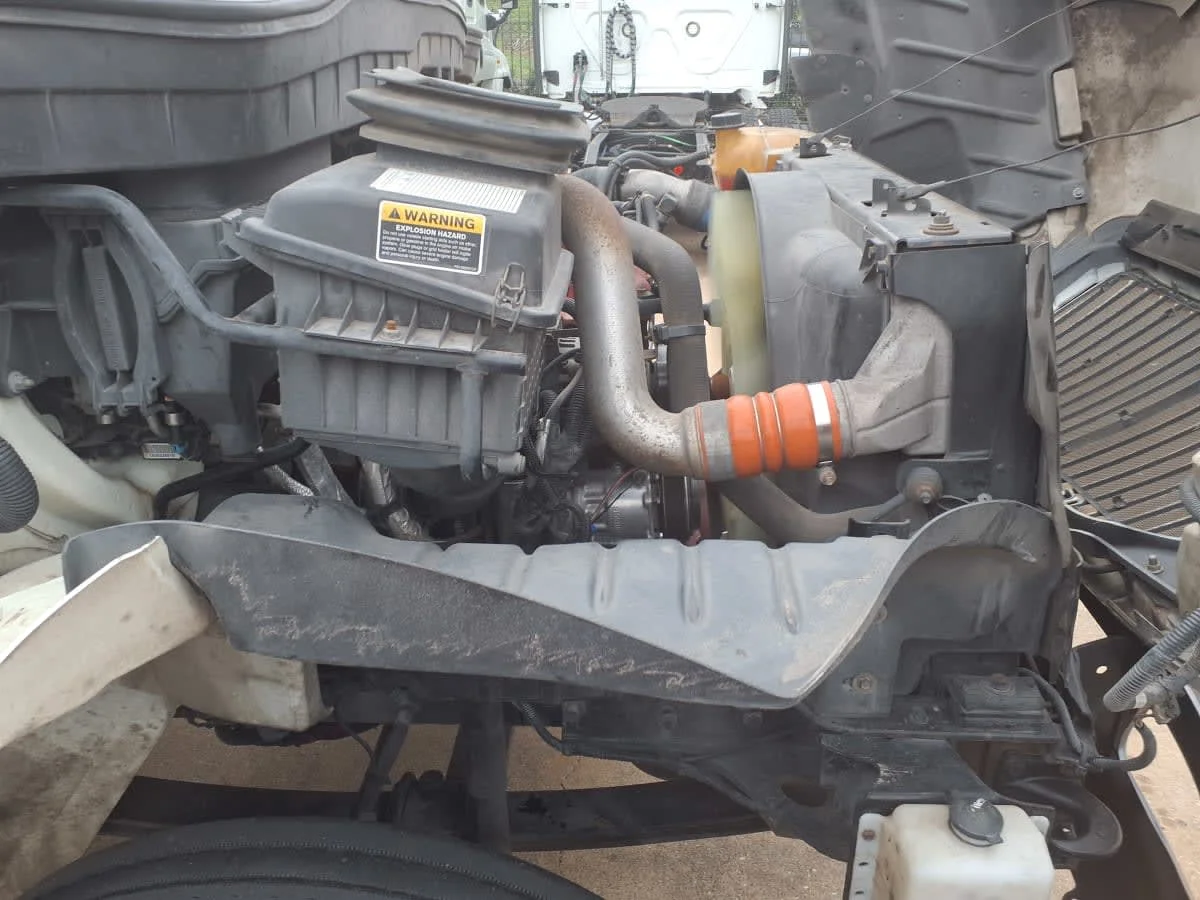 2018 International 4300 - image 11