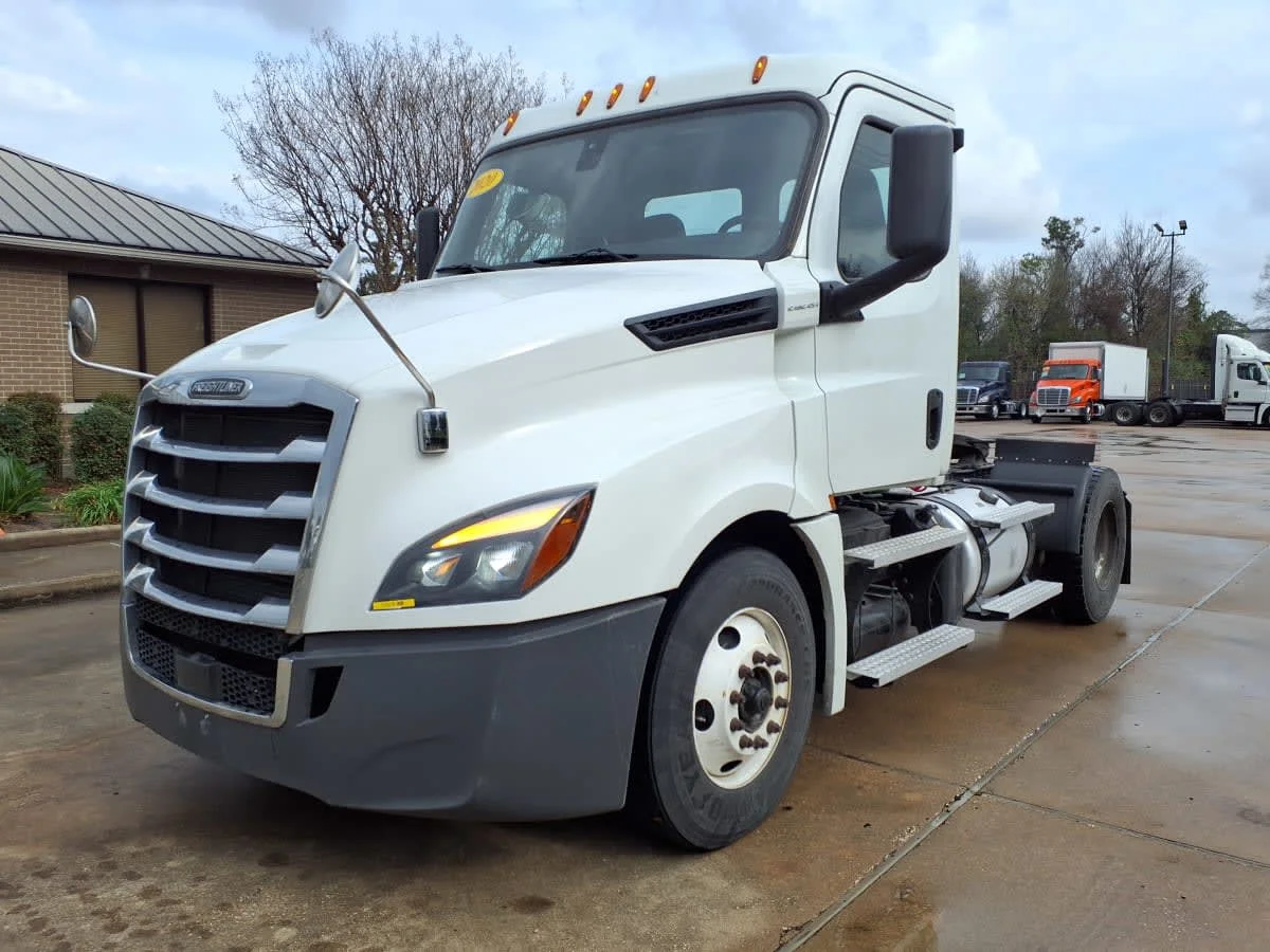 2020 Freightliner Cascadia in Houston, TX