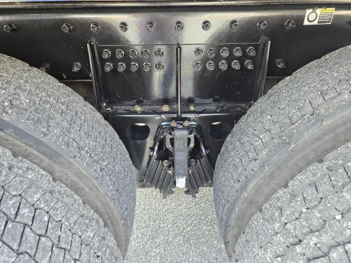 2025 Peterbilt 567 — photo 25