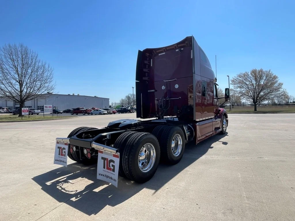 2023 Peterbilt 579 - image 5