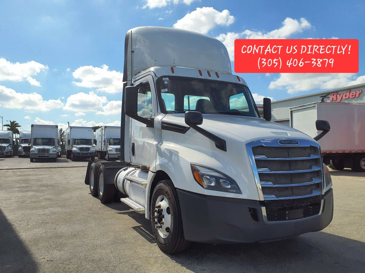 2019 Freightliner Cascadia - image 3