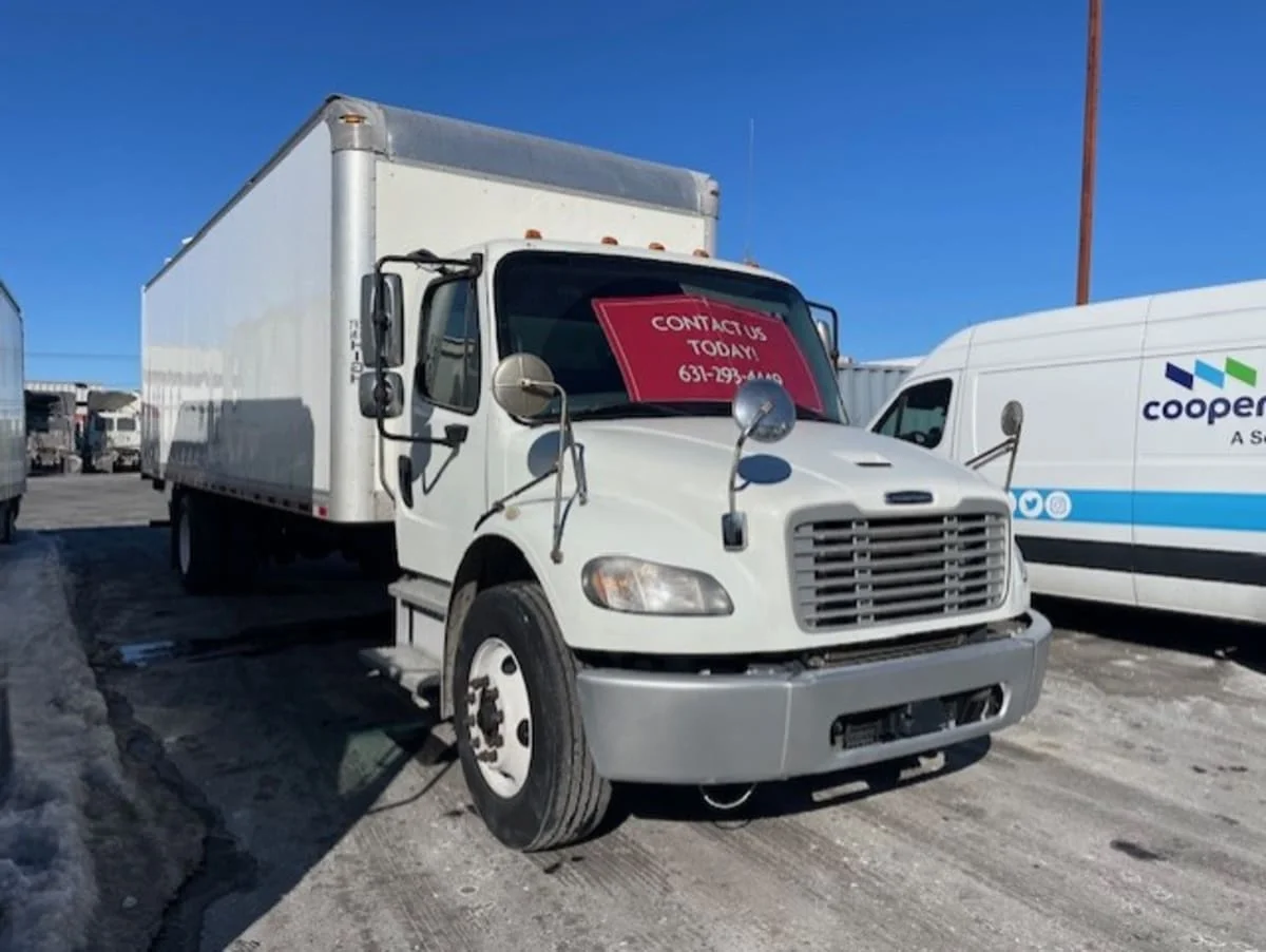 2019 Freightliner M2 106 in Farmingdale, NY — photo 3
