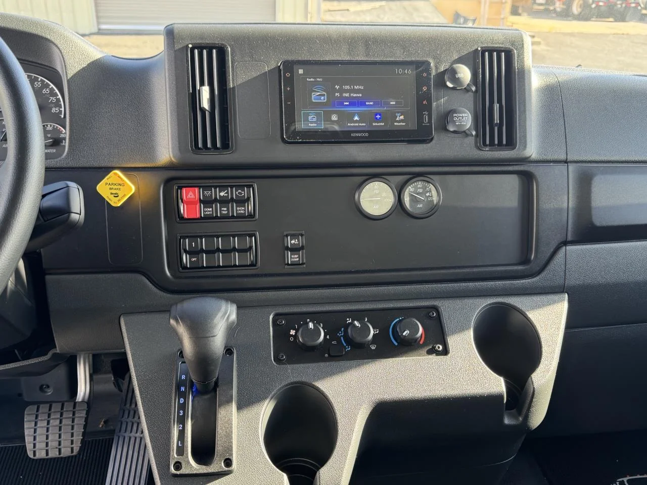 2025 Freightliner M2 106 in Kapolei, HI — photo 3