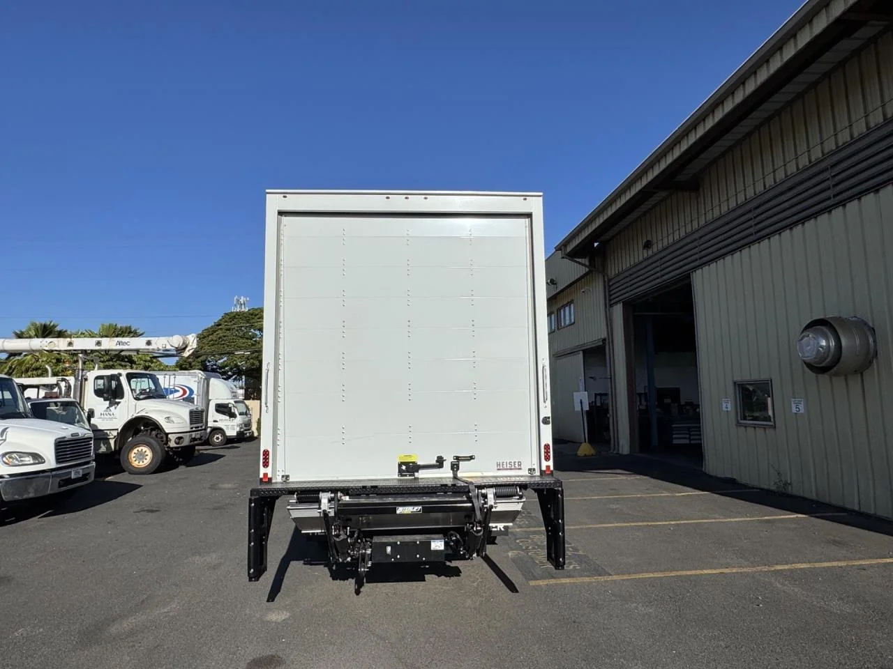 2025 Freightliner M2 106 in Kapolei, HI — photo 2