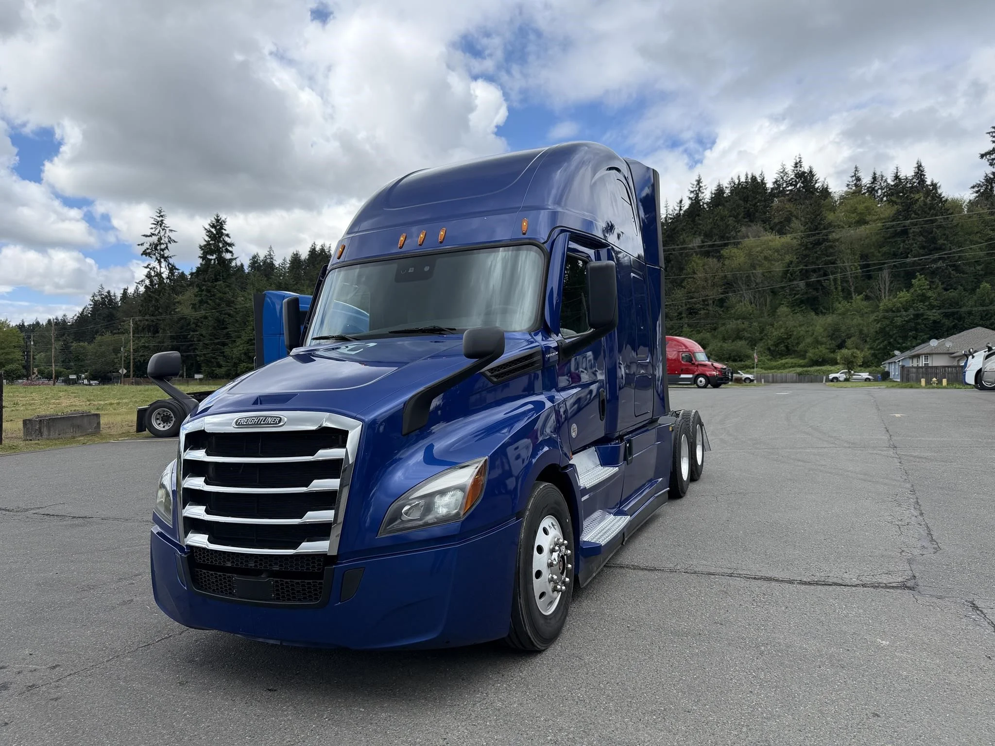 2022 Freightliner Cascadia in Ridgefield, WA — photo 3