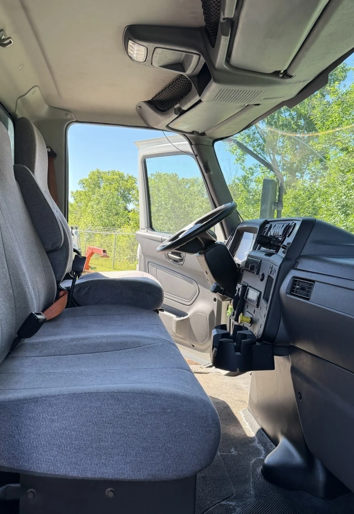 2020 International MV in Oak Creek, WI — photo 13