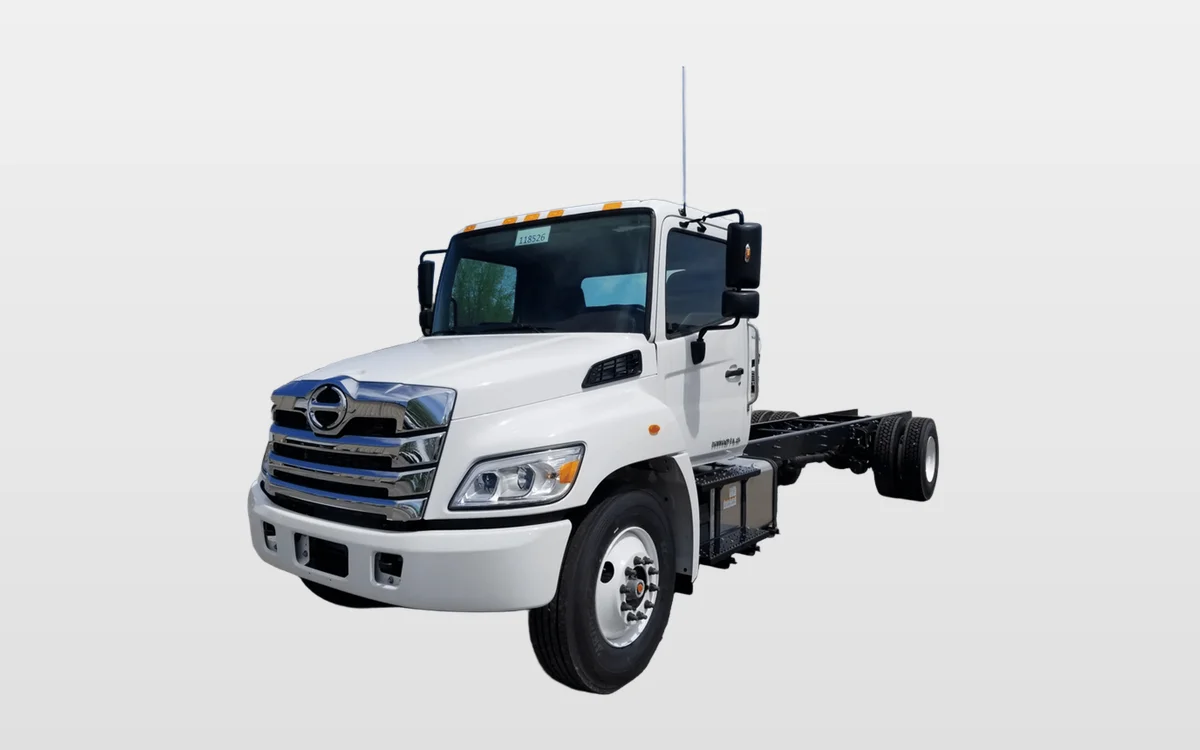 2025 Hino L6 - image 1