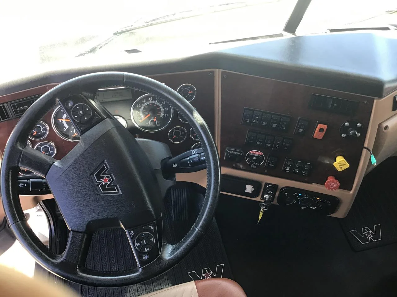 2021 Western Star in Pacific, WA — photo 6