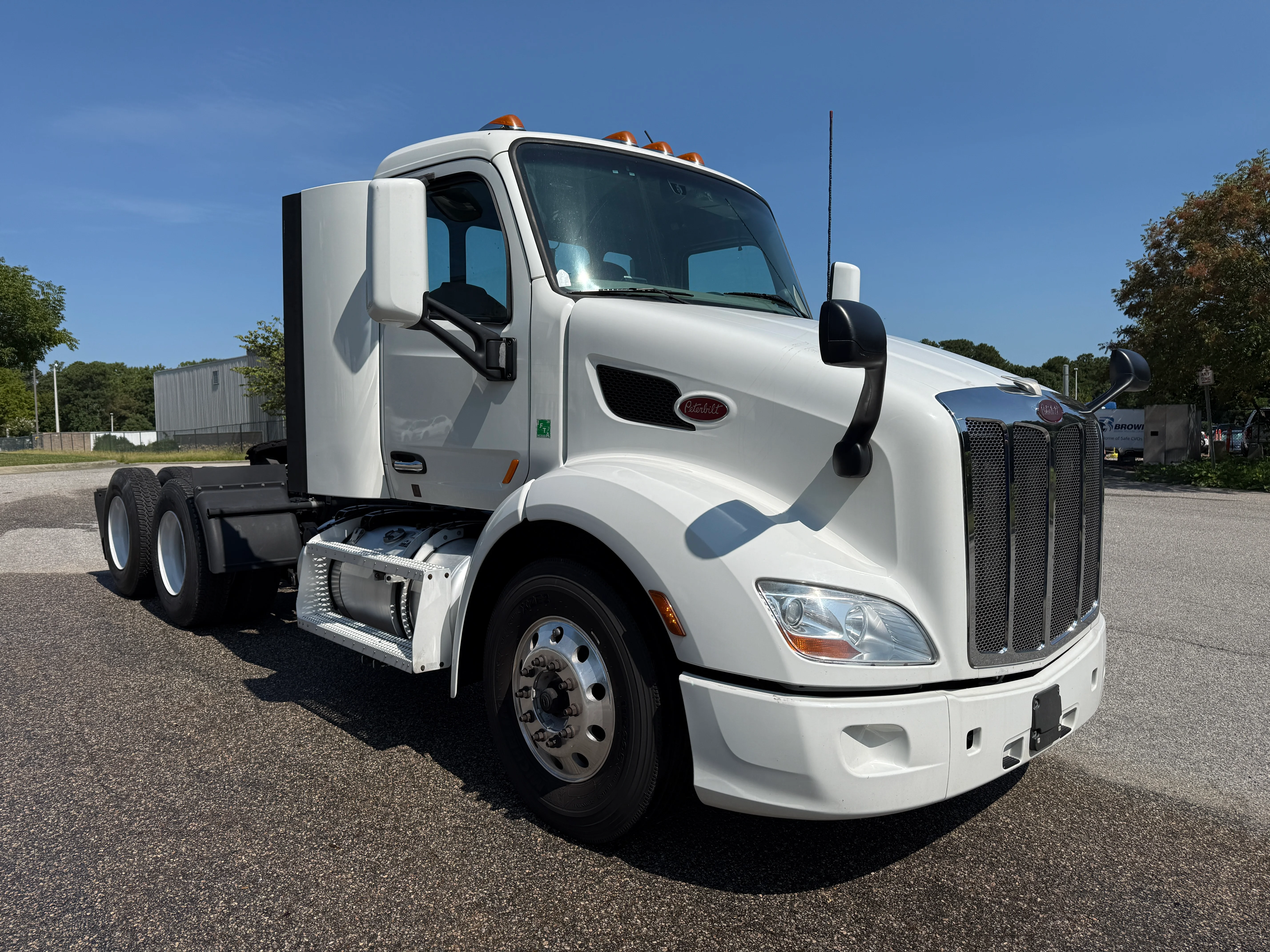 2021 Peterbilt 579 in Raleigh, NC — photo 2