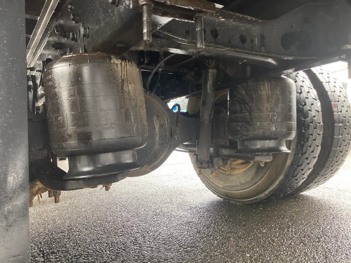 2022 International MV - image 9