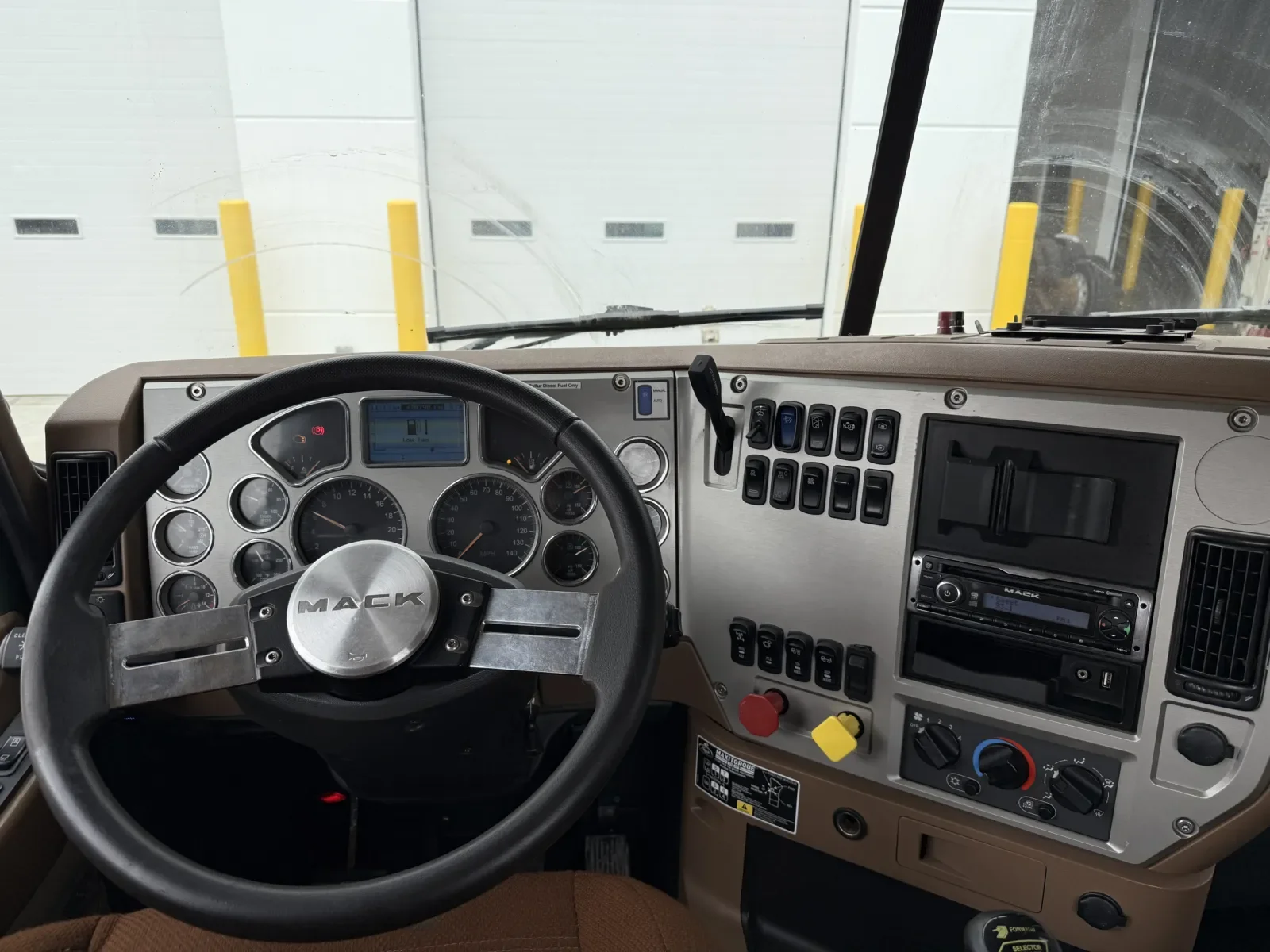 2015 Mack Granite in New Lenox, IL — photo 16
