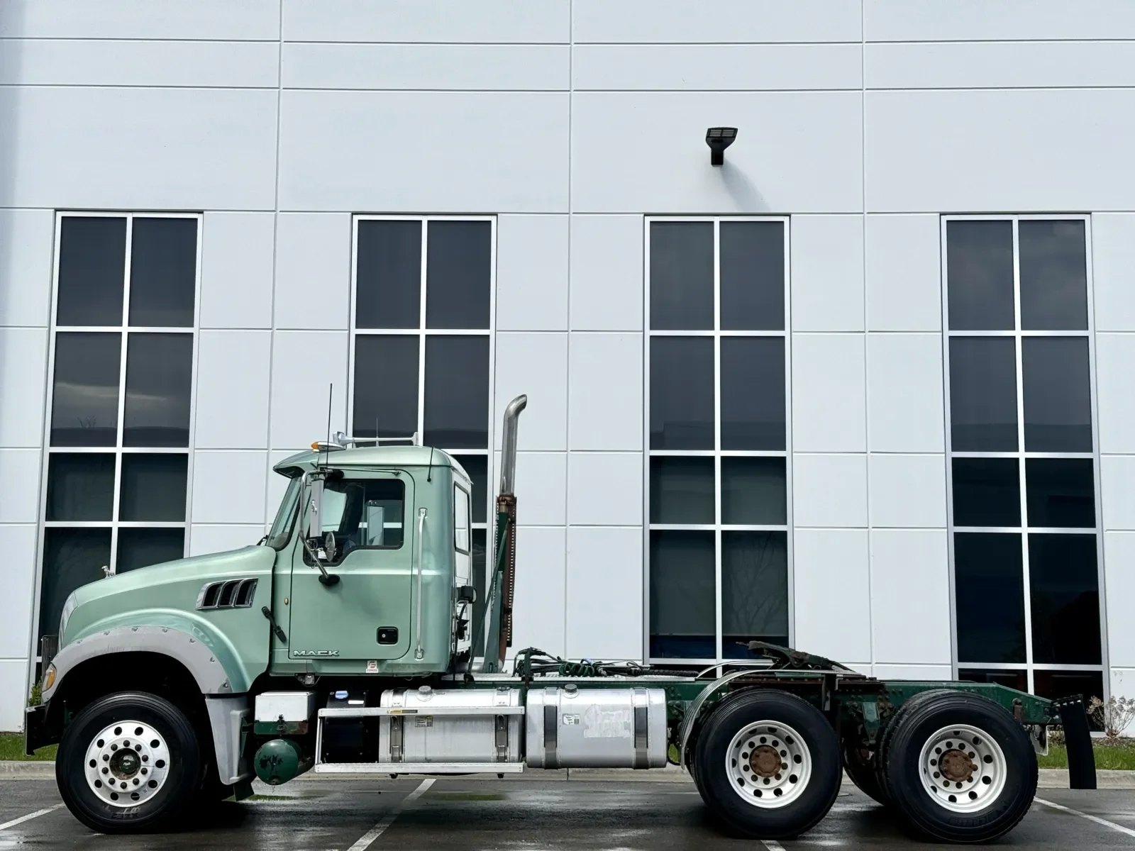2015 Mack Granite in New Lenox, IL — photo 4