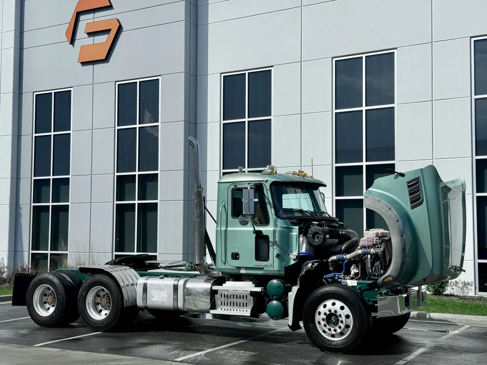 2015 Mack Granite in New Lenox, IL — photo 9