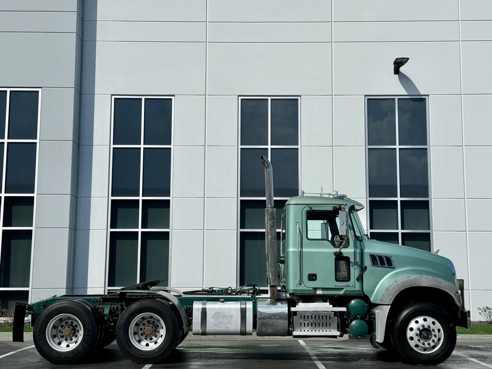2015 Mack Granite in New Lenox, IL — photo 3