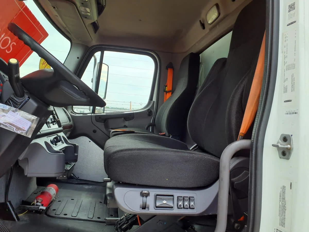 2019 Freightliner M2 106 in Birmingham, AL — photo 8