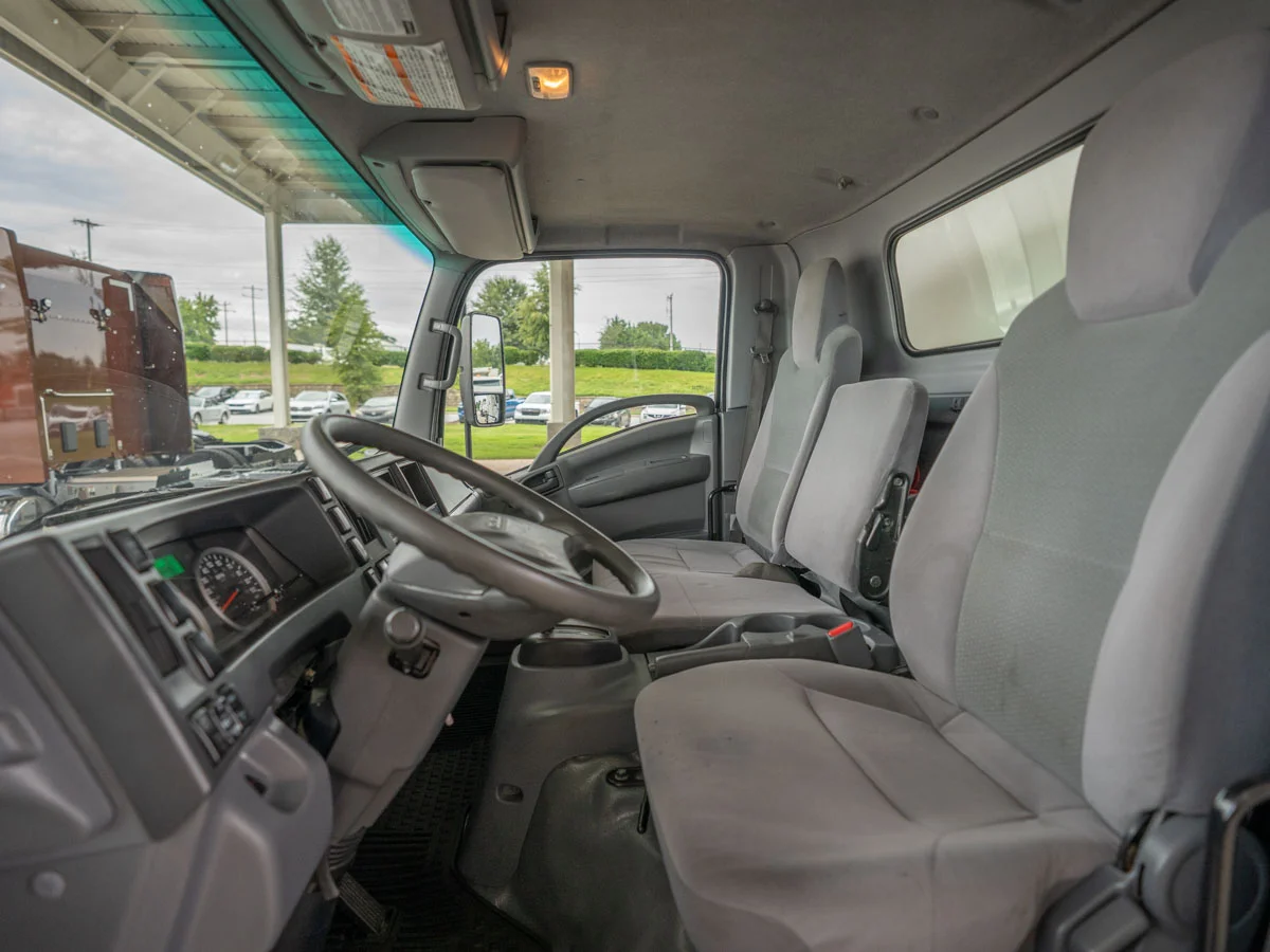 2022 Isuzu in Duncan, SC — photo 15