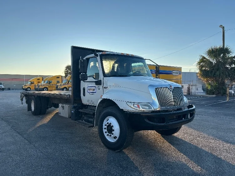 2020 International MV in Ocala, FL