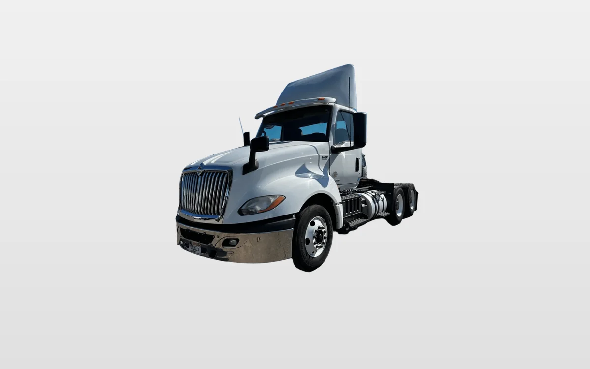 2018 International - image 1