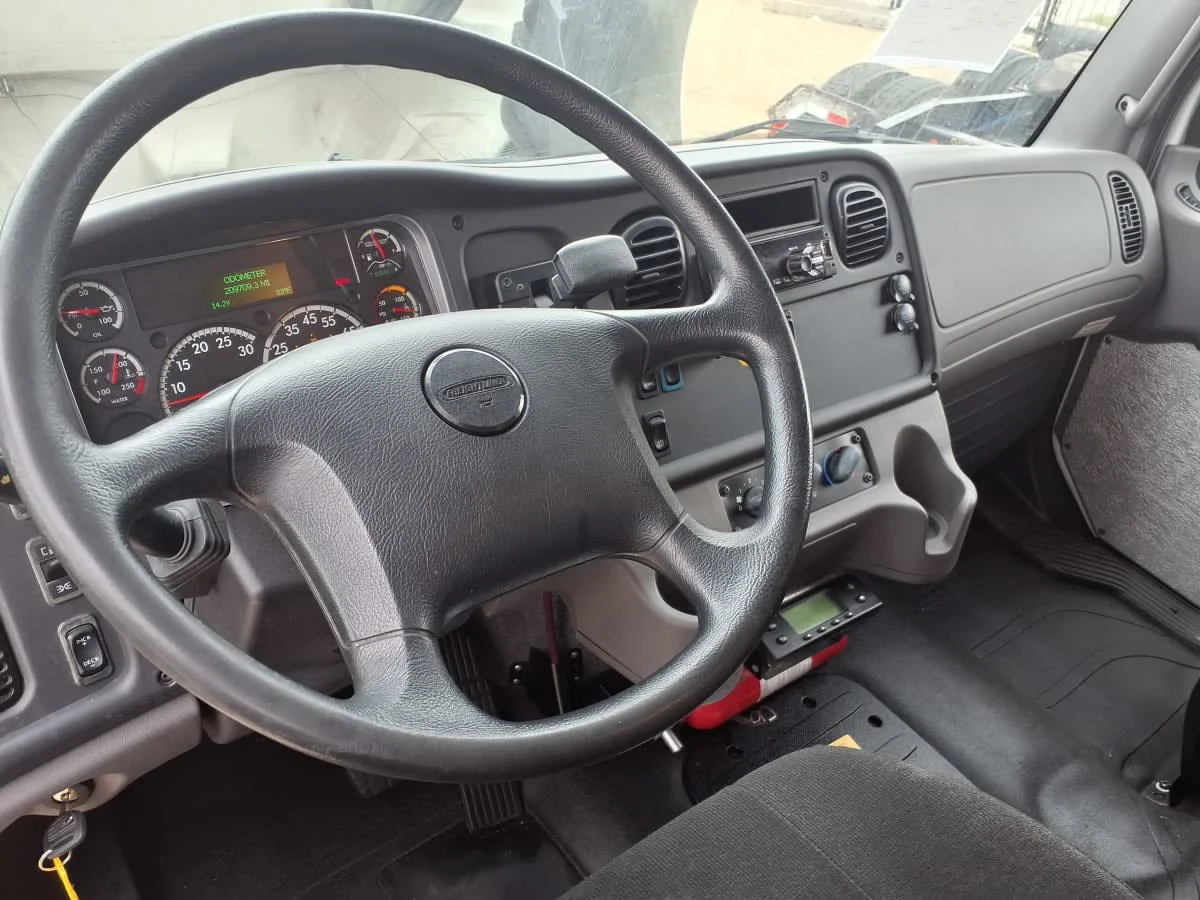 2019 Freightliner M2 106 in Oklahoma City, OK — photo 8