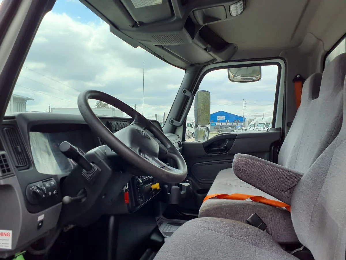 2020 International MV in Indianapolis, IN — photo 8