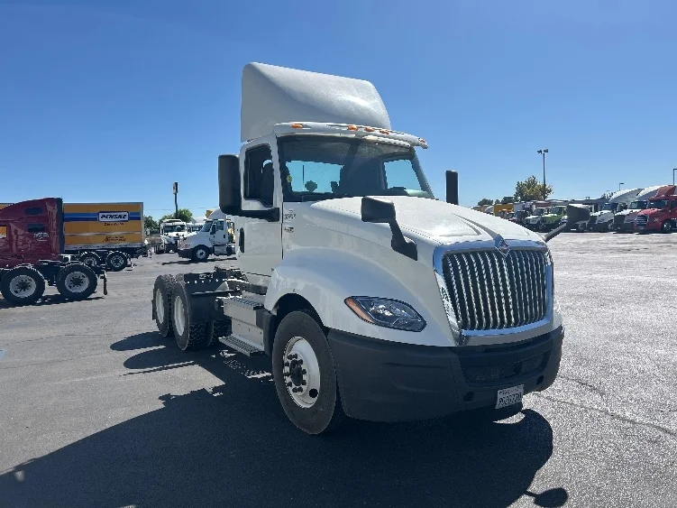 2019 International LT in West Sacramento, CA