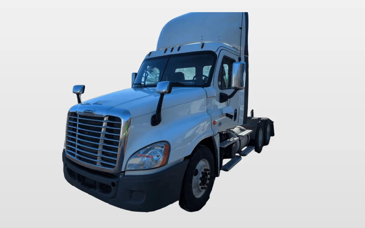 2018 Freightliner - image 1