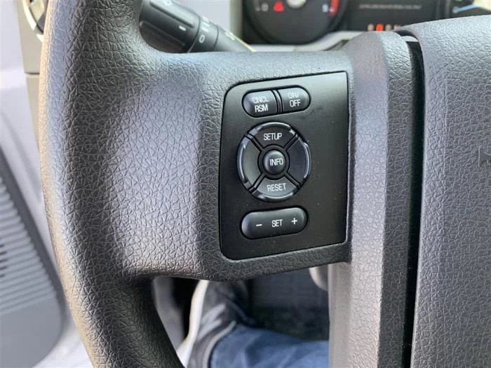 2027 Ford F-750 — photo 14