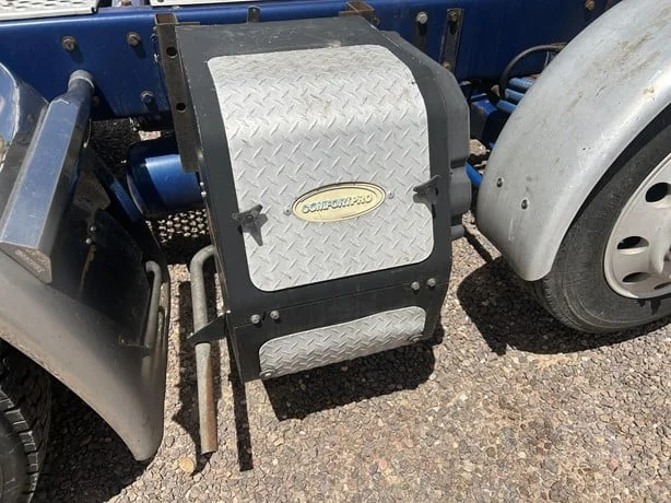 2016 Kenworth T880 - image 8