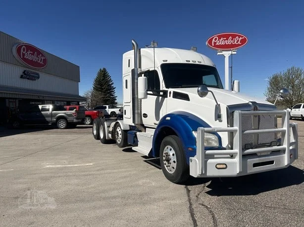 2016 Kenworth T880 - image 24