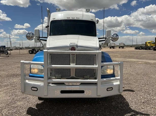2016 Kenworth T880 - image 6