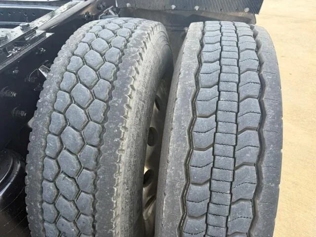 2020 Kenworth T680 — photo 22