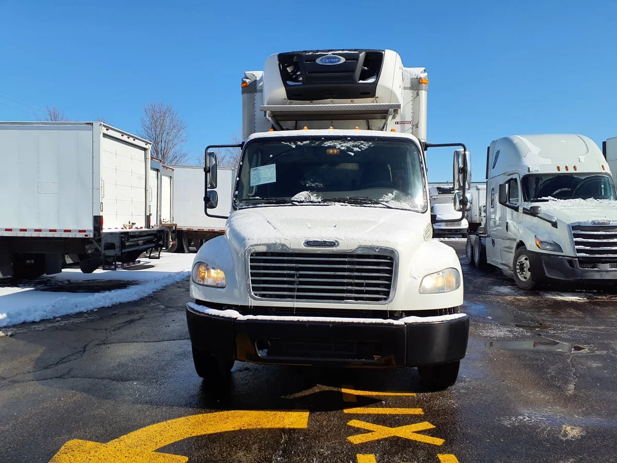 2018 Freightliner M2 106 in Bolingbrook, IL — photo 2